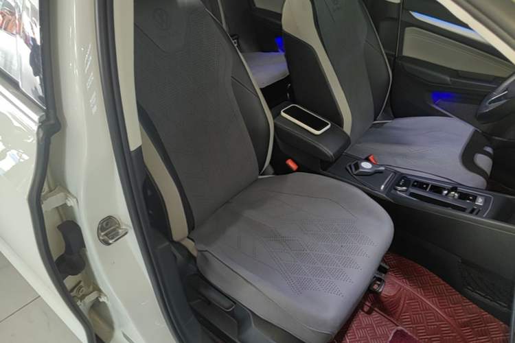 Used Volkswagen Golf 2021 280TSI DSG Pro Right Front Seat