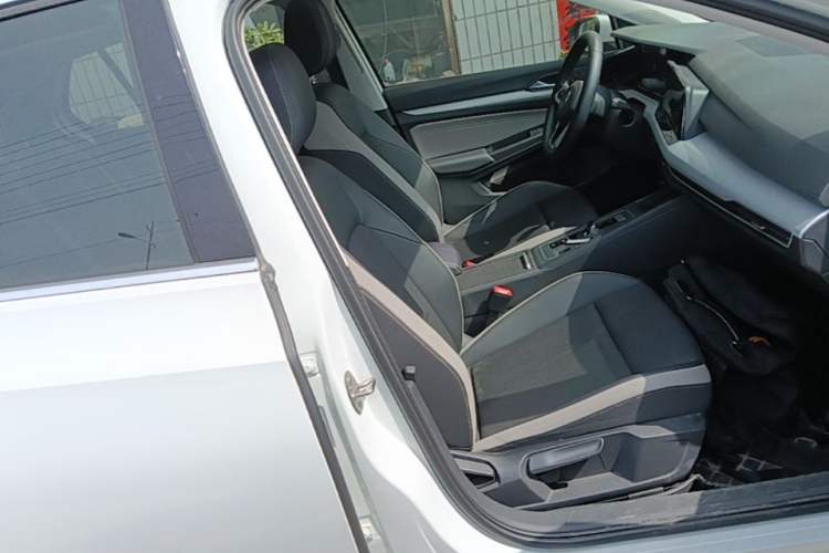 Used Volkswagen Golf 2021 280TSI DSG Pro Right Front Seat