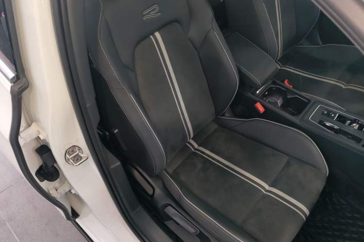 Used Volkswagen Golf 2021 280TSI DSG R-Line Right Front Seat