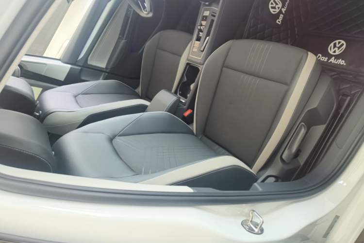 Used Volkswagen Golf 2021 280TSI DSG Pro Right Front Seat