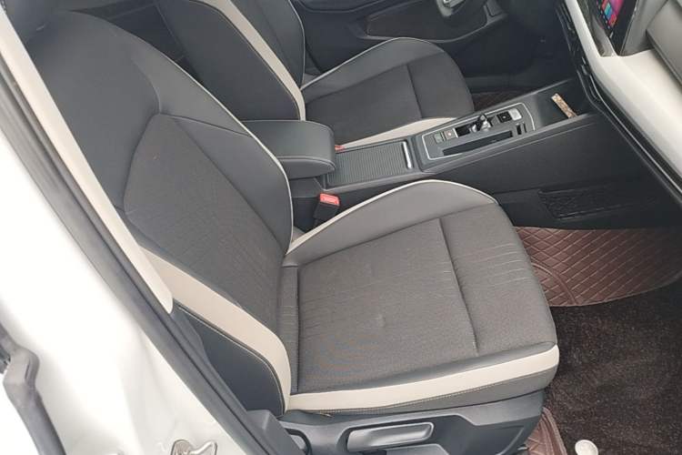 Used Volkswagen Golf 2021 280TSI DSG Pro Right Front Seat