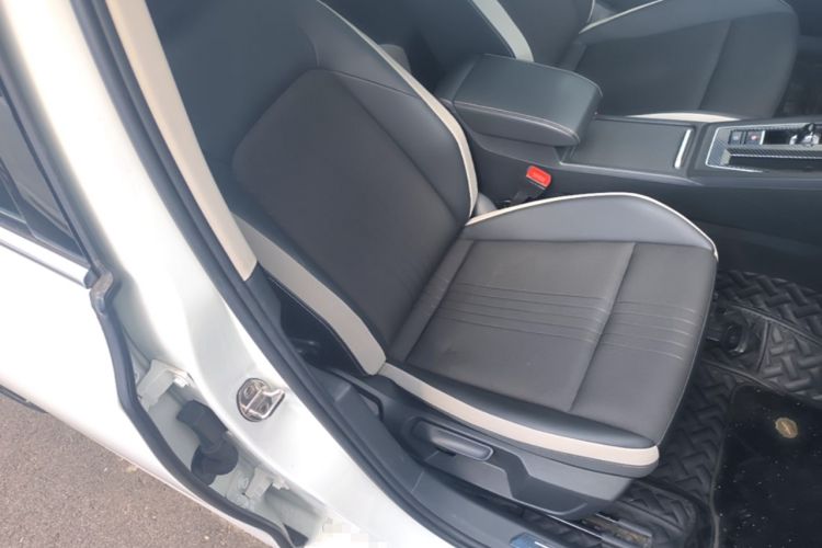 Used Volkswagen Golf 2021 280TSI DSG Pro Right Front Seat