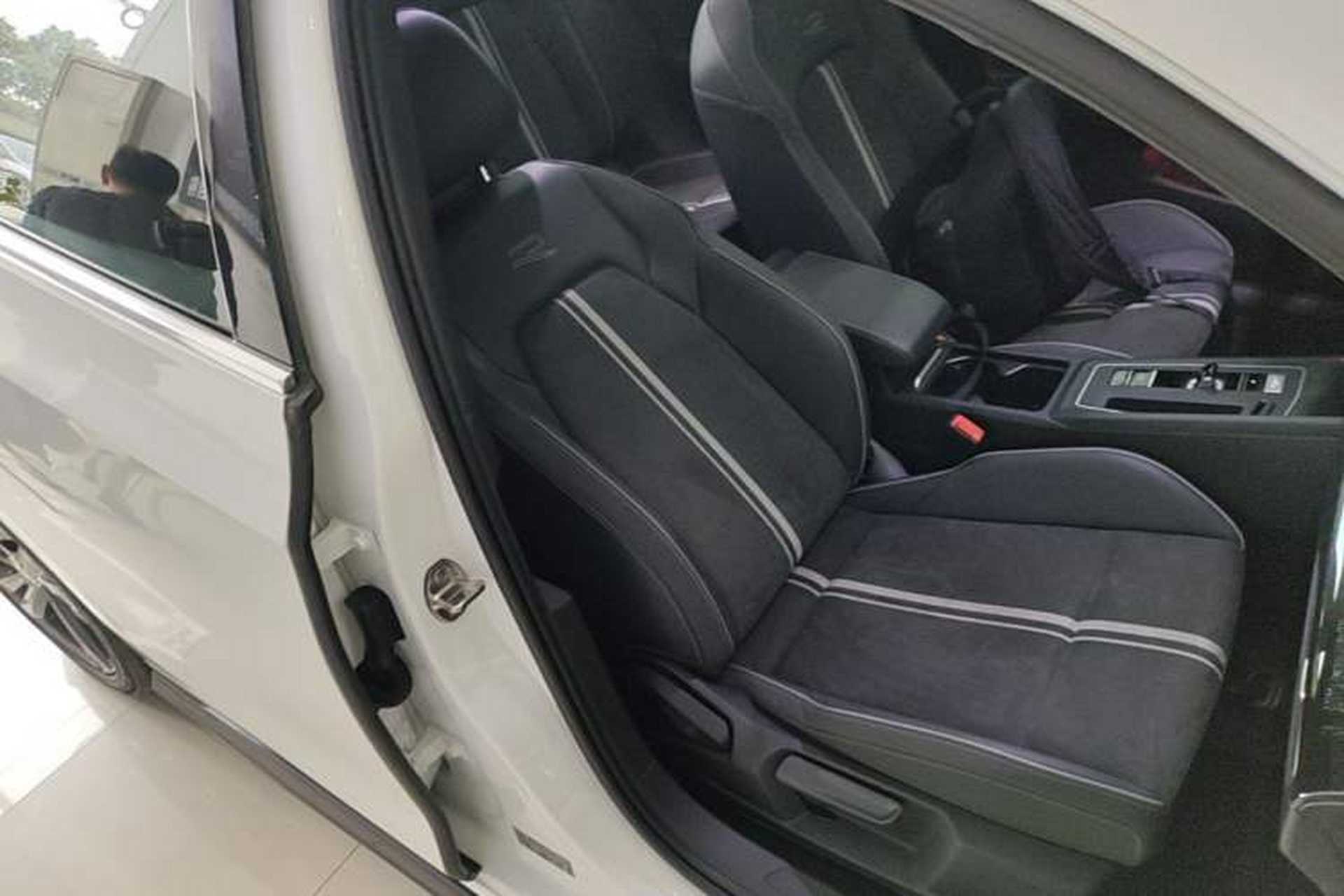 Used Volkswagen Golf 2021 280TSI DSG R-Line Right Front Seat