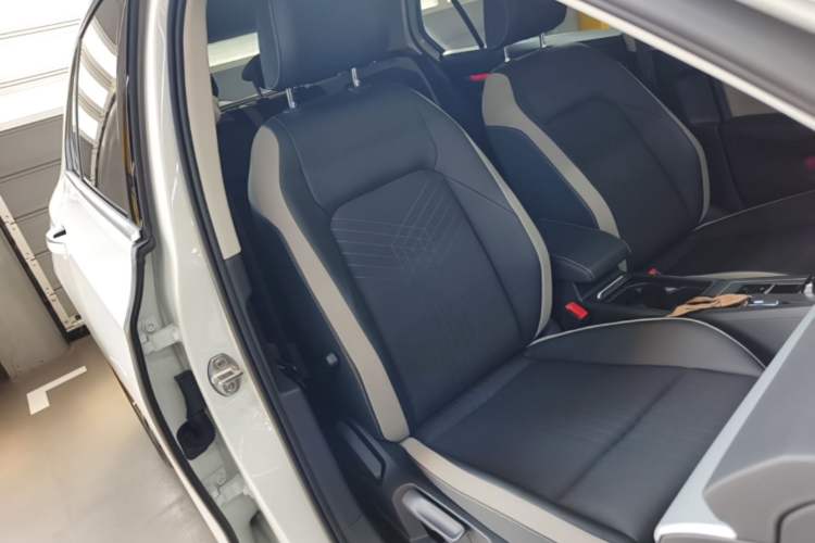 Used Volkswagen Golf 2021 280TSI DSG Pro Right Front Seat