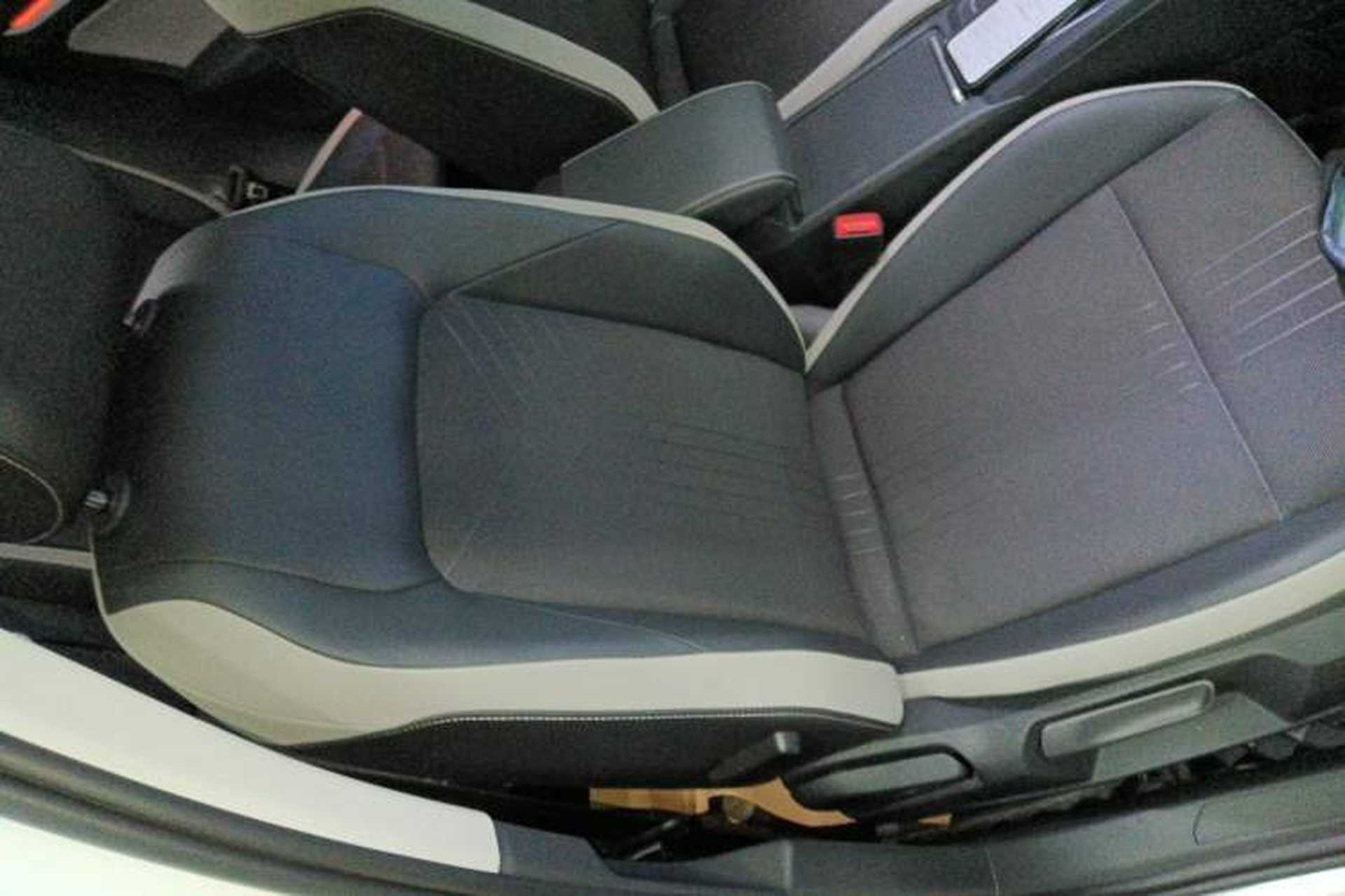 Used Volkswagen Golf 2021 280TSI DSG Pro Right Front Seat