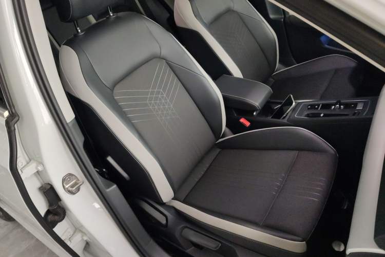 Used Volkswagen Golf 2021 280TSI DSG Pro Right Front Seat