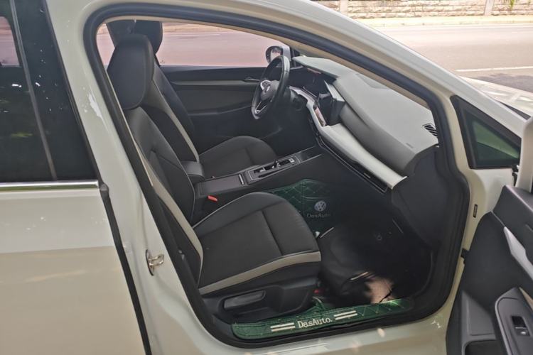 Used Volkswagen Golf 2021 280TSI DSG Pro Right Front Seat