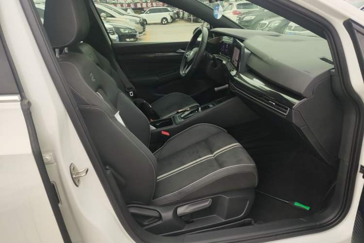 Used Volkswagen Golf 2021 280TSI DSG R-Line Right Front Seat