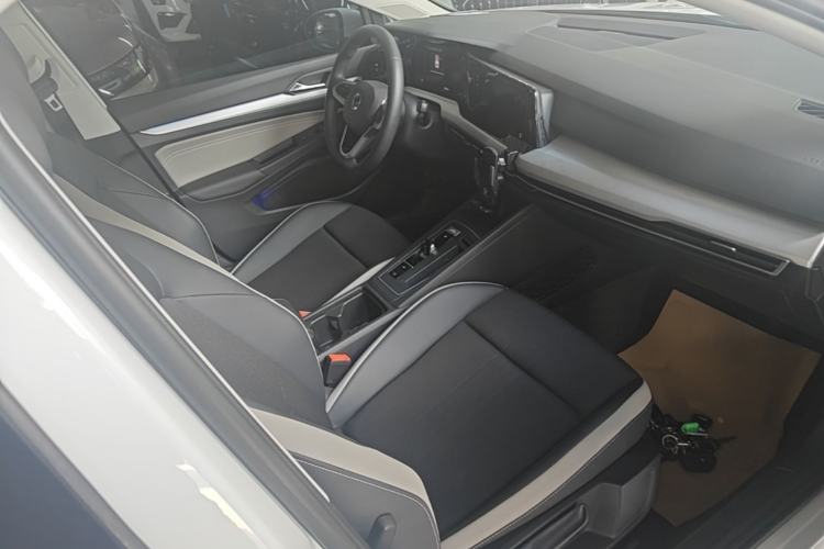 Used Volkswagen Golf 2021 280TSI DSG Pro Right Front Seat
