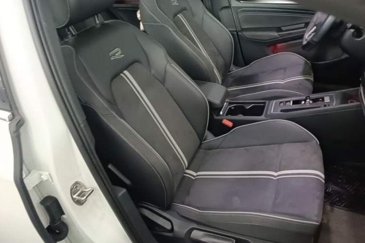 Used Volkswagen Golf 2021 280TSI DSG R-Line Right Front Seat