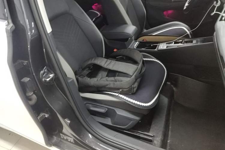 Used Volkswagen Golf 2021 280TSI DSG Pro Right Front Seat