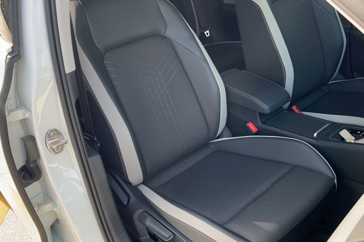 Used Volkswagen Golf 2021 280TSI DSG Pro Right Front Seat