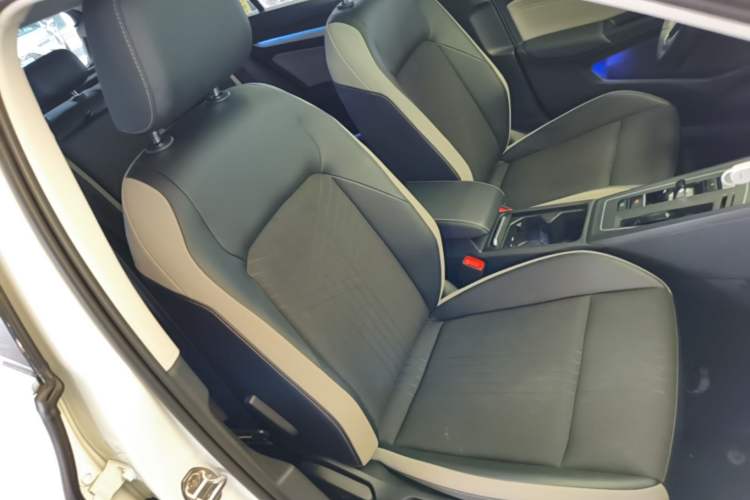 Used Volkswagen Golf 2021 280TSI DSG Pro Right Front Seat