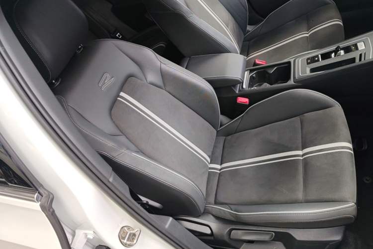 Used Volkswagen Golf 2021 280TSI DSG R-Line Right Front Seat