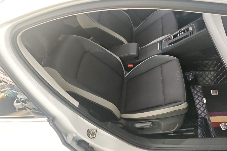 Used Volkswagen Golf 2021 280TSI DSG Pro Right Front Seat