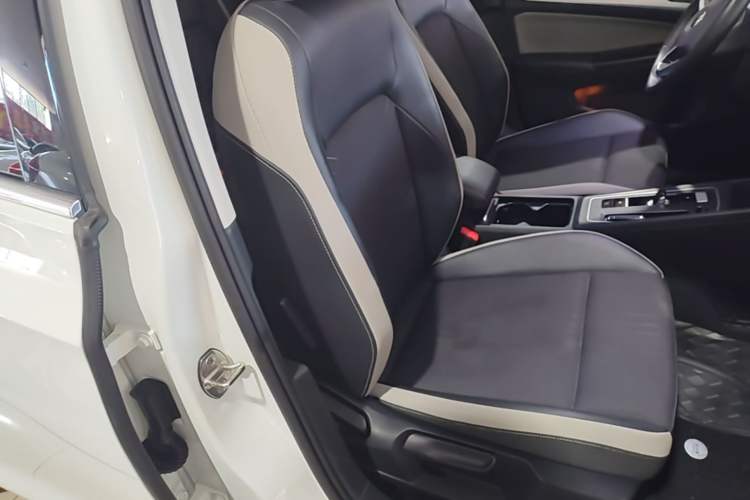 Used Volkswagen Golf 2021 280TSI DSG Pro Right Front Seat