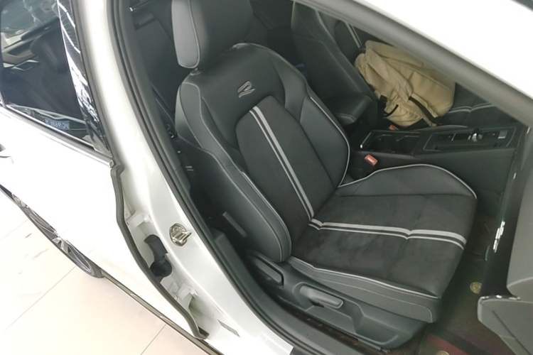 Used Volkswagen Golf 2021 280TSI DSG 30th Anniversary Edition Right Front Seat