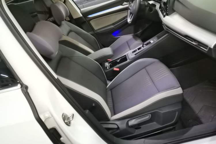 Used Volkswagen Golf 2021 280TSI DSG Pro Right Front Seat