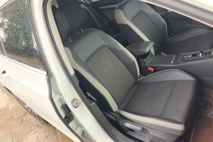 Used Volkswagen Golf 2021 280TSI DSG Pro Right Front Seat