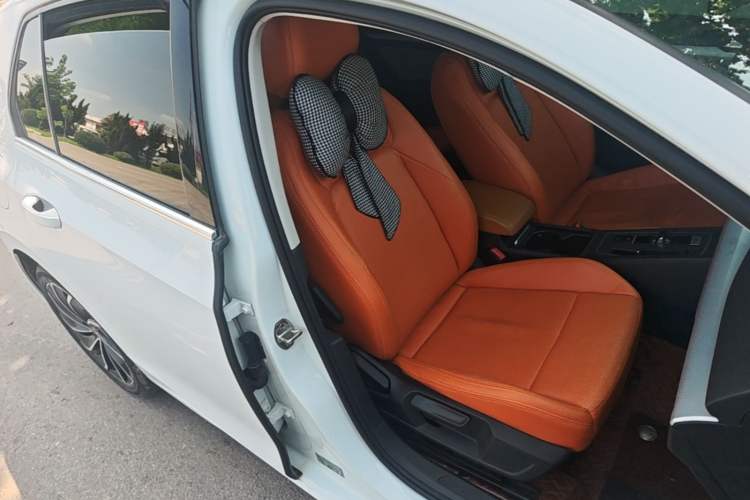 Used Volkswagen Golf 2021 280TSI DSG Pro Right Front Seat