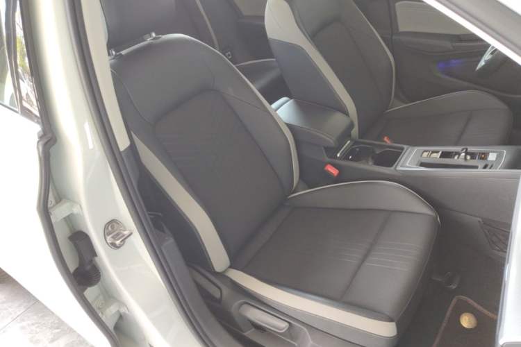 Used Volkswagen Golf 2021 280TSI DSG Pro Right Front Seat