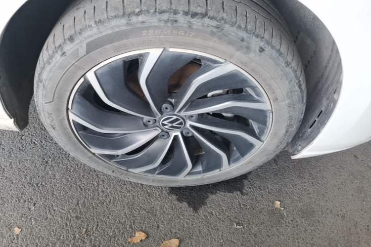 Used Volkswagen Golf 2021 280TSI DSG Pro Right Front Wheel Hub