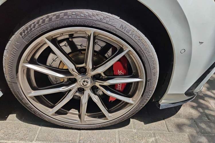 Used Volkswagen Golf 2021 280TSI DSG R-Line Right Front Wheel Hub