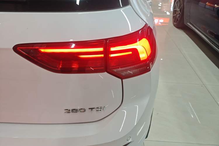 Used Volkswagen Golf 2021 280TSI DSG Pro Right Rear Taillight