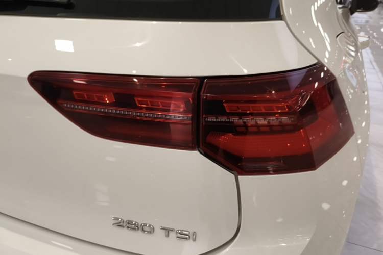 Used Volkswagen Golf 2021 280TSI DSG R-Line Right Rear Taillight