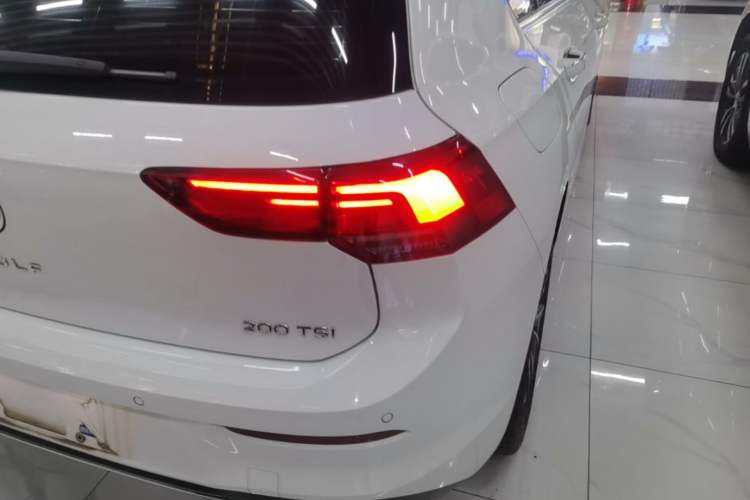 Used Volkswagen Golf 2021 200TSI DSG Pro Right Rear Taillight