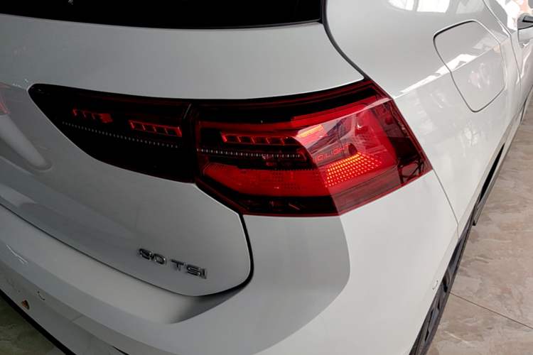 Used Volkswagen Golf 2021 280TSI DSG R-Line Right Rear Taillight