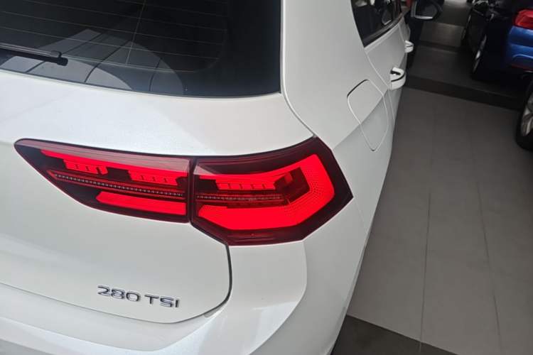 Used Volkswagen Golf 2021 280TSI DSG Pro First Edition Right Rear Taillight