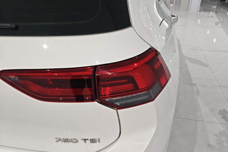 Used Volkswagen Golf 2021 280TSI DSG Pro First Edition Right Rear Taillight