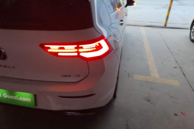 Used Volkswagen Golf 2021 280TSI DSG R-Line Right Rear Taillight