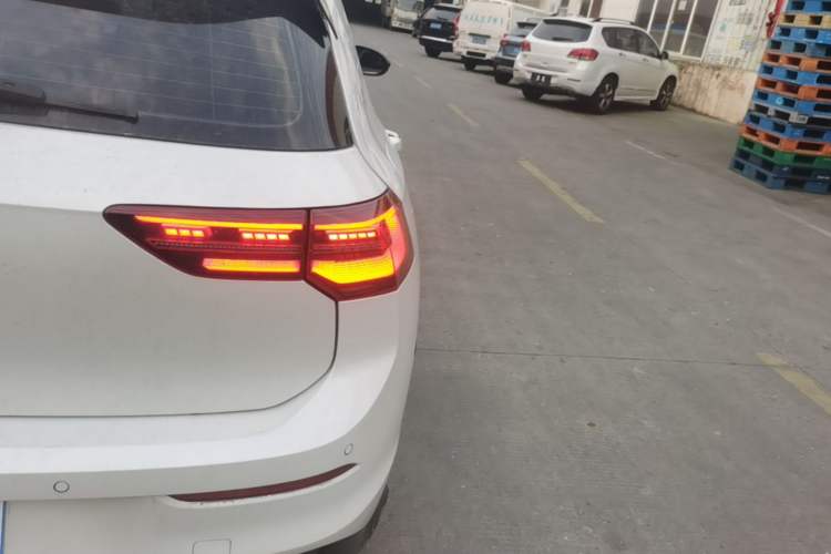 Used Volkswagen Golf 2021 280TSI DSG R-Line Right Rear Taillight