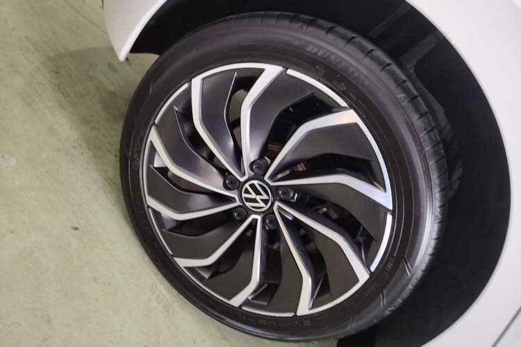 Used Volkswagen Golf 2021 280TSI DSG Pro Right Rear Wheel Hub