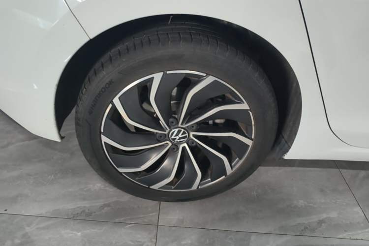 Used Volkswagen Golf 2021 280TSI DSG Pro Right Rear Wheel Hub
