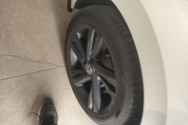Used Volkswagen Golf 2021 280TSI DSG R-Line Right Rear Wheel Hub