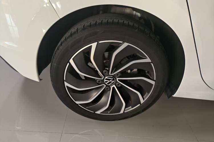 Used Volkswagen Golf 2021 280TSI DSG Pro Right Rear Wheel Hub
