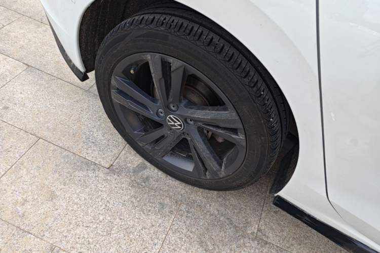 Used Volkswagen Golf 2021 280TSI DSG 30th Anniversary Edition Right Rear Wheel Hub