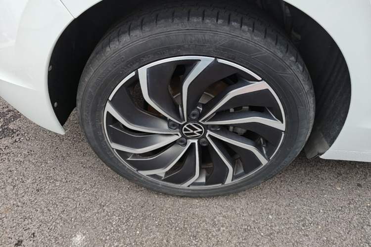 Used Volkswagen Golf 2021 280TSI DSG Pro Right Rear Wheel Hub