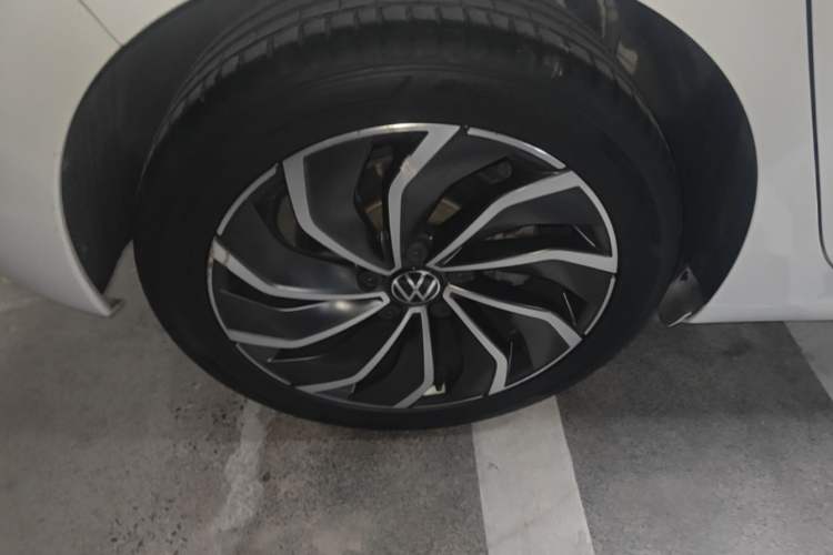 Used Volkswagen Golf 2021 280TSI DSG Pro Right Rear Wheel Hub