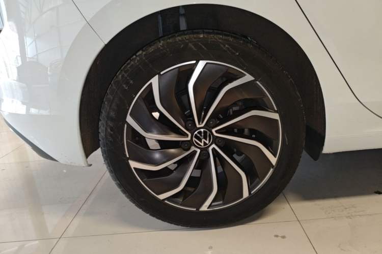 Used Volkswagen Golf 2021 280TSI DSG Pro Right Rear Wheel Hub