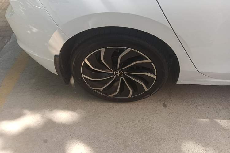 Used Volkswagen Golf 2021 280TSI DSG Pro Right Rear Wheel Hub