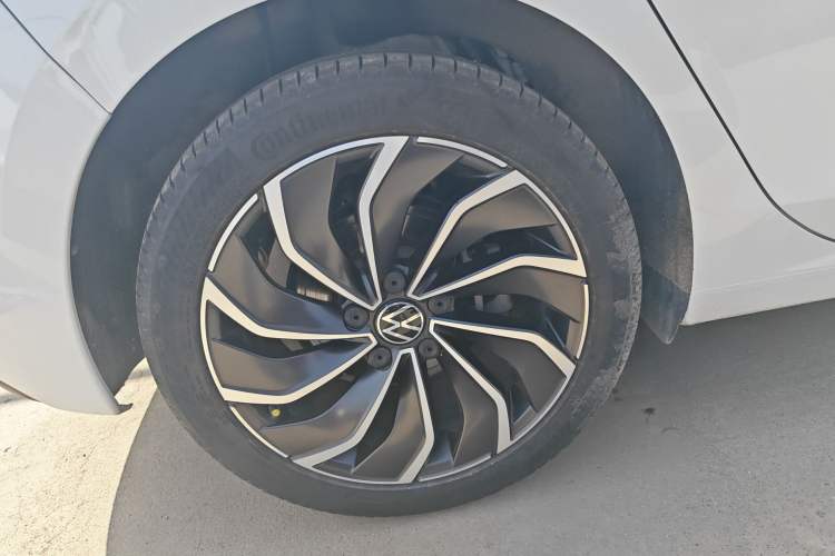 Used Volkswagen Golf 2021 280TSI DSG Pro Right Rear Wheel Hub