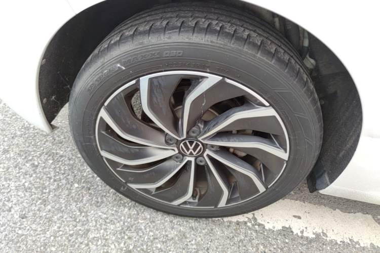 Used Volkswagen Golf 2021 280TSI DSG R-Line Right Rear Wheel Hub