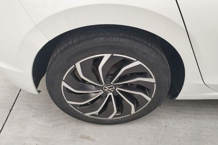 Used Volkswagen Golf 2021 280TSI DSG Pro Right Rear Wheel Hub