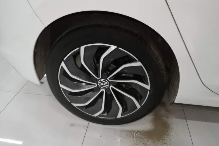 Used Volkswagen Golf 2021 280TSI DSG Pro Right Rear Wheel Hub