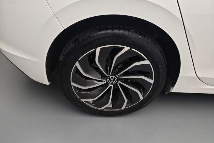 Used Volkswagen Golf 2021 280TSI DSG Pro Right Rear Wheel Hub