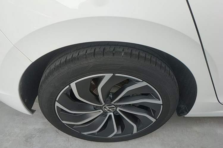 Used Volkswagen Golf 2021 280TSI DSG Pro Right Rear Wheel Hub